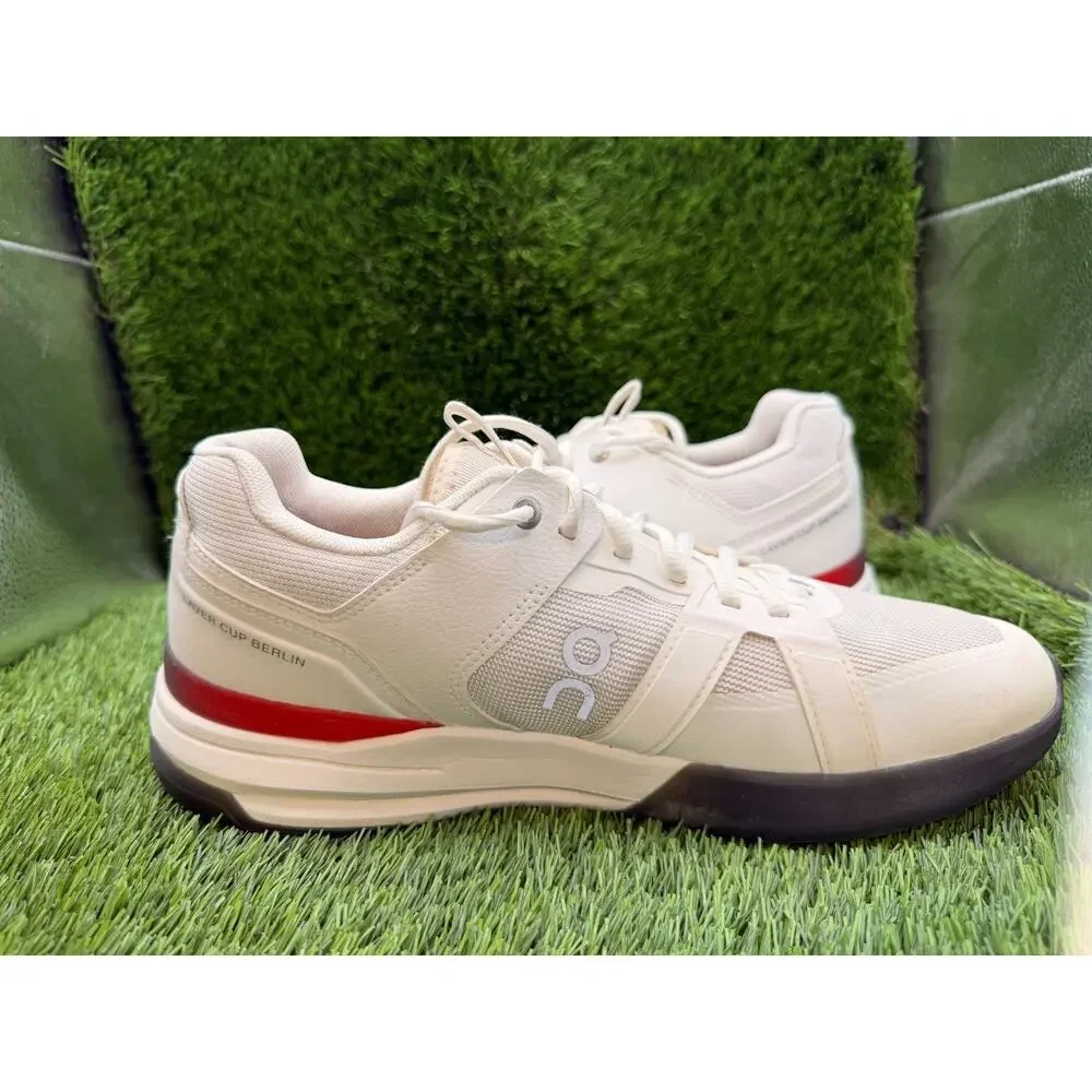 On Running The Roger Clubhouse Pro LC 3WE30560852 Athletic Shoes Womens 11 White